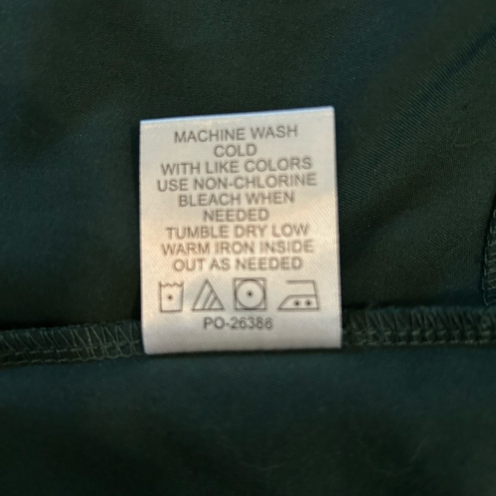 NWOT Women’s medium zip down - Picture 6 of 6